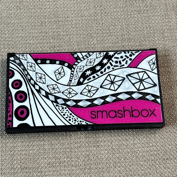 SMASHBOX Spotlight Palette - Pearl - Limited Edition - Picture 1 of 5